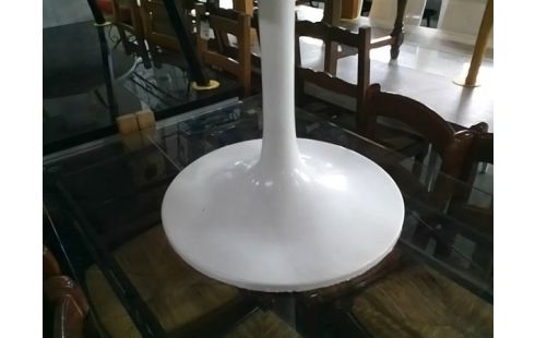 TABLE RONDE PIED TULIPE