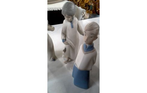 BEELDJE PORSELEIN REX