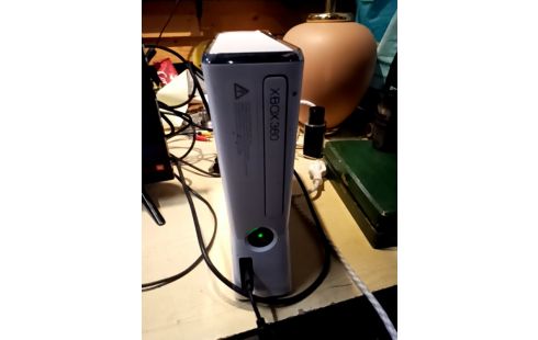 CONSOLE DE JEUX XBOX 360 BLANCHE SANS MANETTE + ACC RES