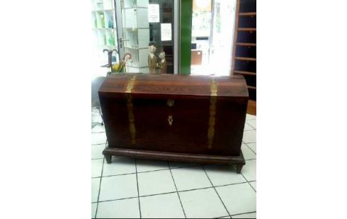 TRUHE MIT DECKEL HOLZ GROSS MASSIV VINTAGE