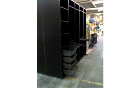 KLEIDERSCHRANK HOLZ DUNKEL SCHMAL VERSCH.