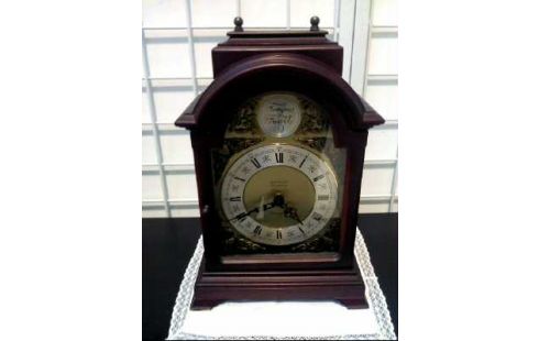 TISCHUHR HOLZ <KIENZLE CHRONOQUARTZ>