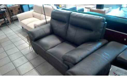 SOFA LEDER