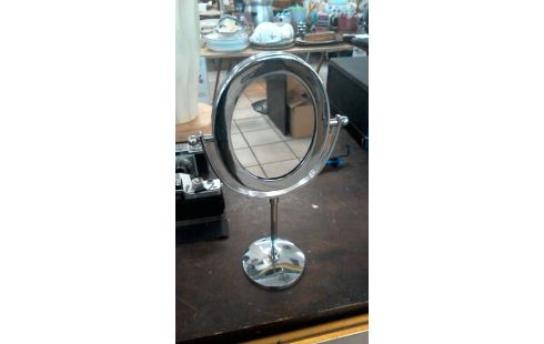 MIROIR DE SALLE DE BAINS