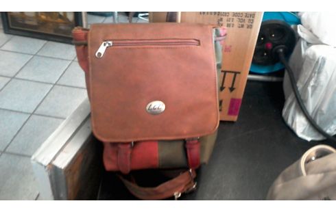 SAC A MAIN  A DOS LCL PARIS