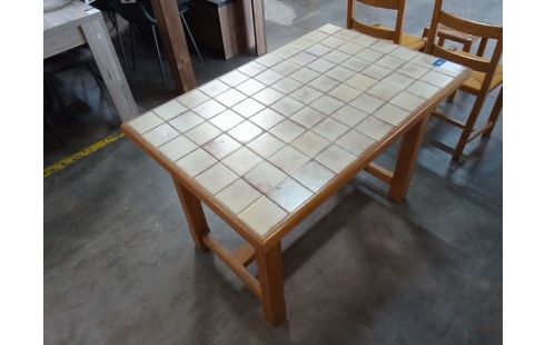 TABLE CARRELÉES DE CUISINE