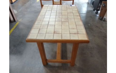 TABLE CARRELÉES DE CUISINE