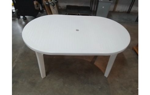 TABLE EXTERIEUR PLASTIQUE