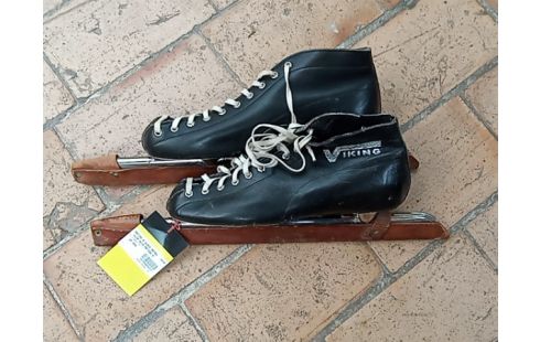 PATINS A GLACE RETRO CUIR NOIR