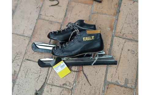 PATINS A GLACE RETRO CUIR NOIR