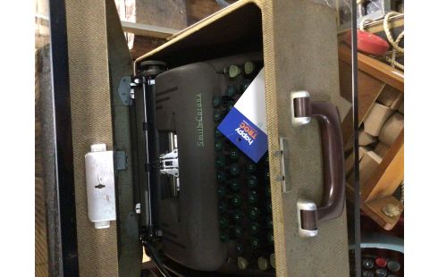 MACHINE A ECRIRE SMITH CORONA