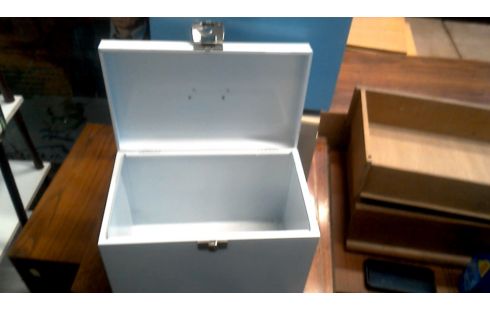 OPBERGDOOS METAAL VERSCH. KLEUREN PPST.