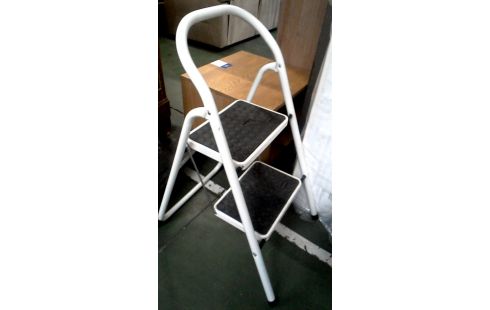 ESCABEAU BRABANTIA BLANCHE NOIR