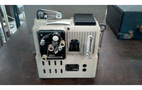 PROJECTEUR VIDEO EUMIG WIEN TYPE P8 PHONOMATIQUE EN L'ETAT