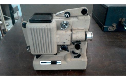 PROJECTEUR VIDEO EUMIG WIEN TYPE P8 PHONOMATIQUE EN L'ETAT