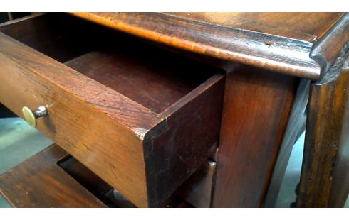 BEISTELLMÖBEL ENGLISCH 2 SCHUBLADEN