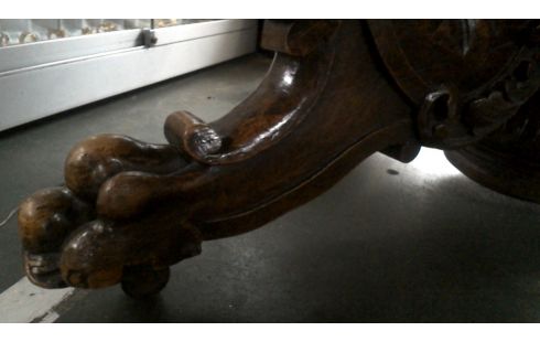 ESSTISCH OVAL EICHE MASSIV