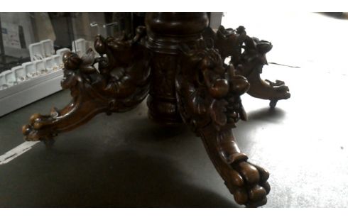 ESSTISCH OVAL EICHE MASSIV