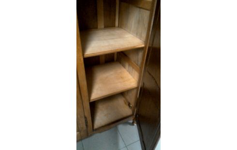 KLEIDERSCHRANK 1 BRETONISCH 3 TÜREN