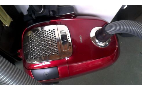 ASPIRATEUR ROUGE