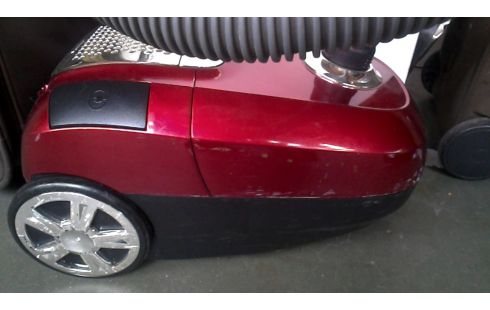 ASPIRATEUR ROUGE