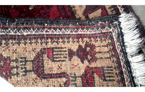 TAPIJT HANDGEKNOOPT KLEIN BORDEAUX BRUIN