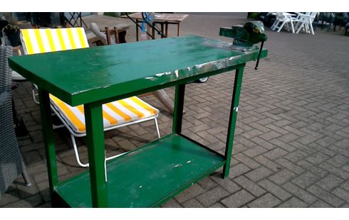 ETABLI VERTE FER