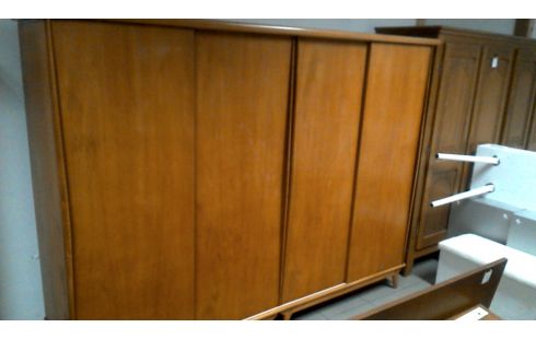 KLEERKAST DEENS DESIGN VINTAGE 4 DEUREN SCHUIVEND