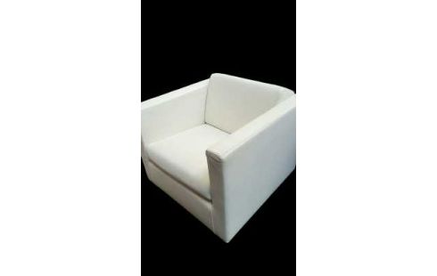 SILLÓN DE CUERO CLUB BLANCA CUERO