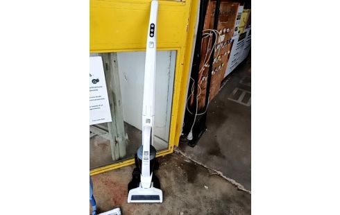 ASPIRATEUR BALAI QUIGG + ACC RSV