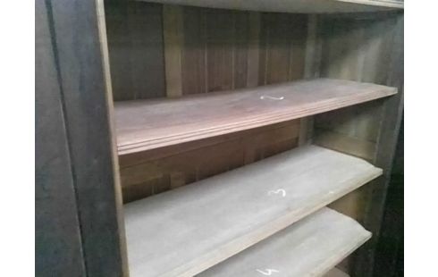 ARMOIRE 2P AVEC 4 ETAGERES