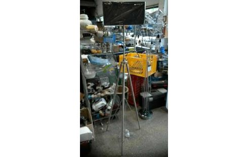 STEHLAMPE, , DREIFUSS