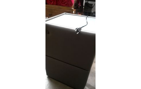 NACHTKASTJE VERLICHT GRIJS SIMILI PER STUK