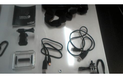 CAMERA GOPRO HERO  +  ACCESSOIRS