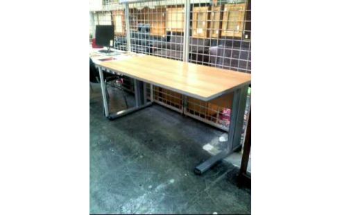 SCHREIBTISCH HOLZ-OBERFL.