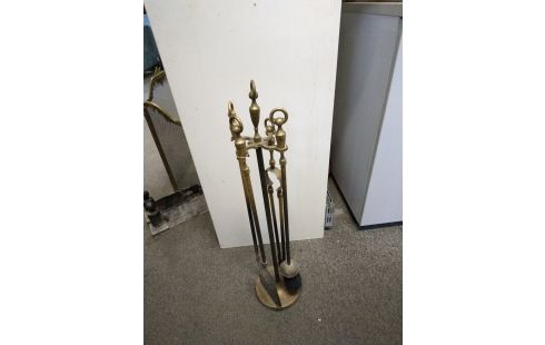 SERVITEUR DE CHEMINEE