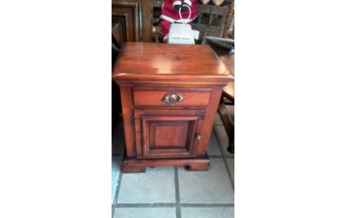 CHEVETS PIN MASSIF LA PAIRE