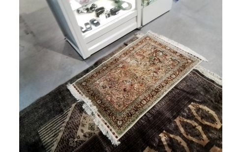 TAPIS PM TON ROUGE ET GRIS