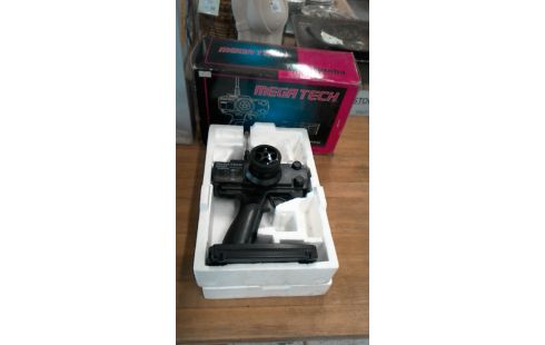 AUTO OP AFSTANDSBEDIENING THERMISCH, , BUGGY IN DE STAAT