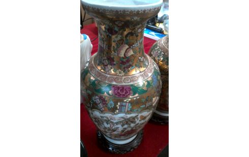 VAAS CHINEES LOT VAN 2