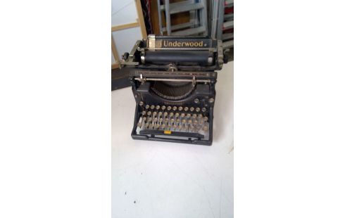 TYPEMACHINE UNDERWOOD ANTIEK