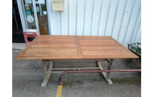 TABLE DE JARDIN BOIS EXOTIQUE 2 ALLONGES
