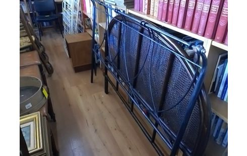 TETE DE LIT EN METAL NOIRE 160X200