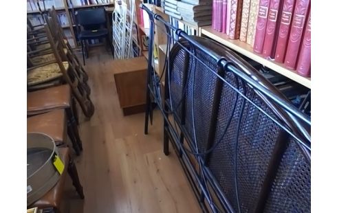 TETE DE LIT EN METAL NOIRE 160X200