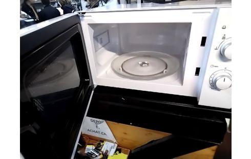 FOUR MICRO ONDES FAR