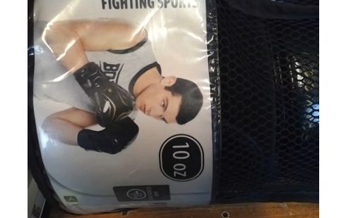 GANT DE BOXE NOIR  DOMYOS