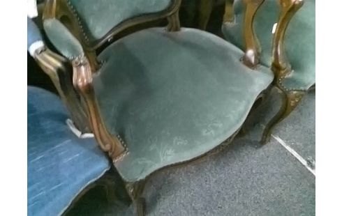 FAUTEUIL STYLE LXV VELOURS VERT