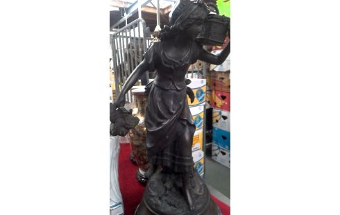 STATUE BRONZE FRAU MET, , HUHN GEWIDMET MOREAU