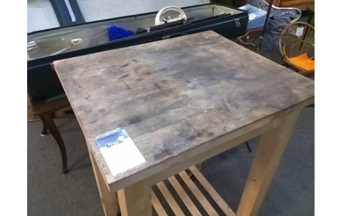 ETABLI SUR ROULETTE PM