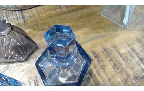 ENSEMBLE DE TOILETTE